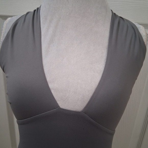 NWT Reo Rea Grey Plunging V Neck Halter Body Suit Size S - Picture 2 of 12